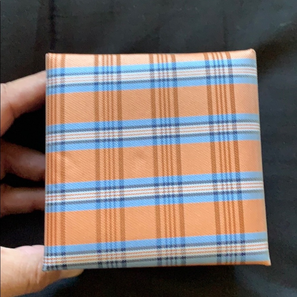 Tie, cuff links, pocket square